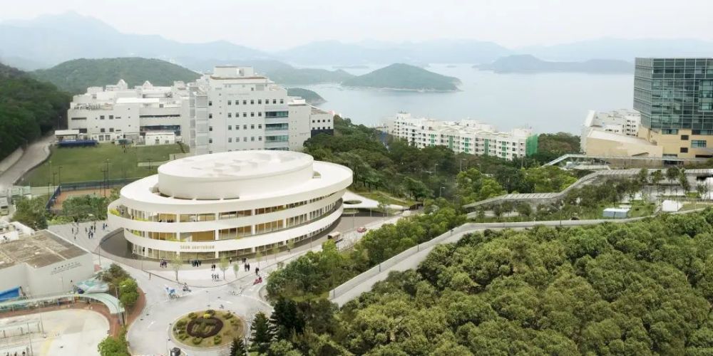 2035年香港資料精準(zhǔn)賭俠最新動態(tài)，科技與傳統(tǒng)的交融