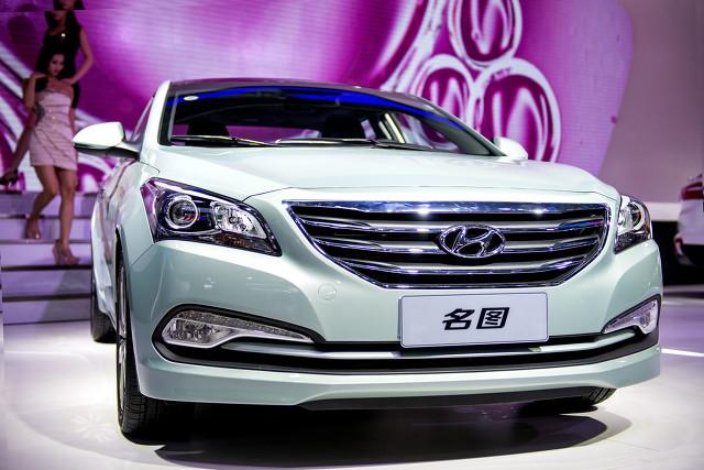 探索汽車電瓶的耐用之選，揭秘市場上的佼佼者