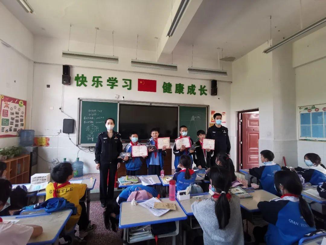 汽車引擎蓋，不僅僅是外觀的裝飾，更是安全的守護者