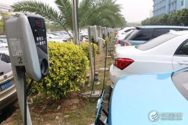 比亞迪10萬左右新能源汽車推薦，性價比之選，綠色出行新風(fēng)尚