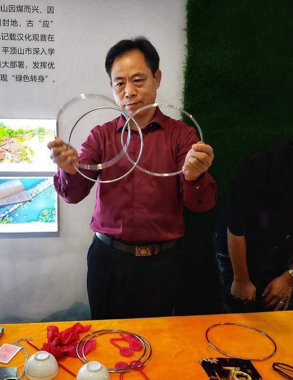 探索正版馬會免費(fèi)資料大全的奧秘，專業(yè)與信任并行的選擇馬會免費(fèi)資料正版掛牌全續(xù)一