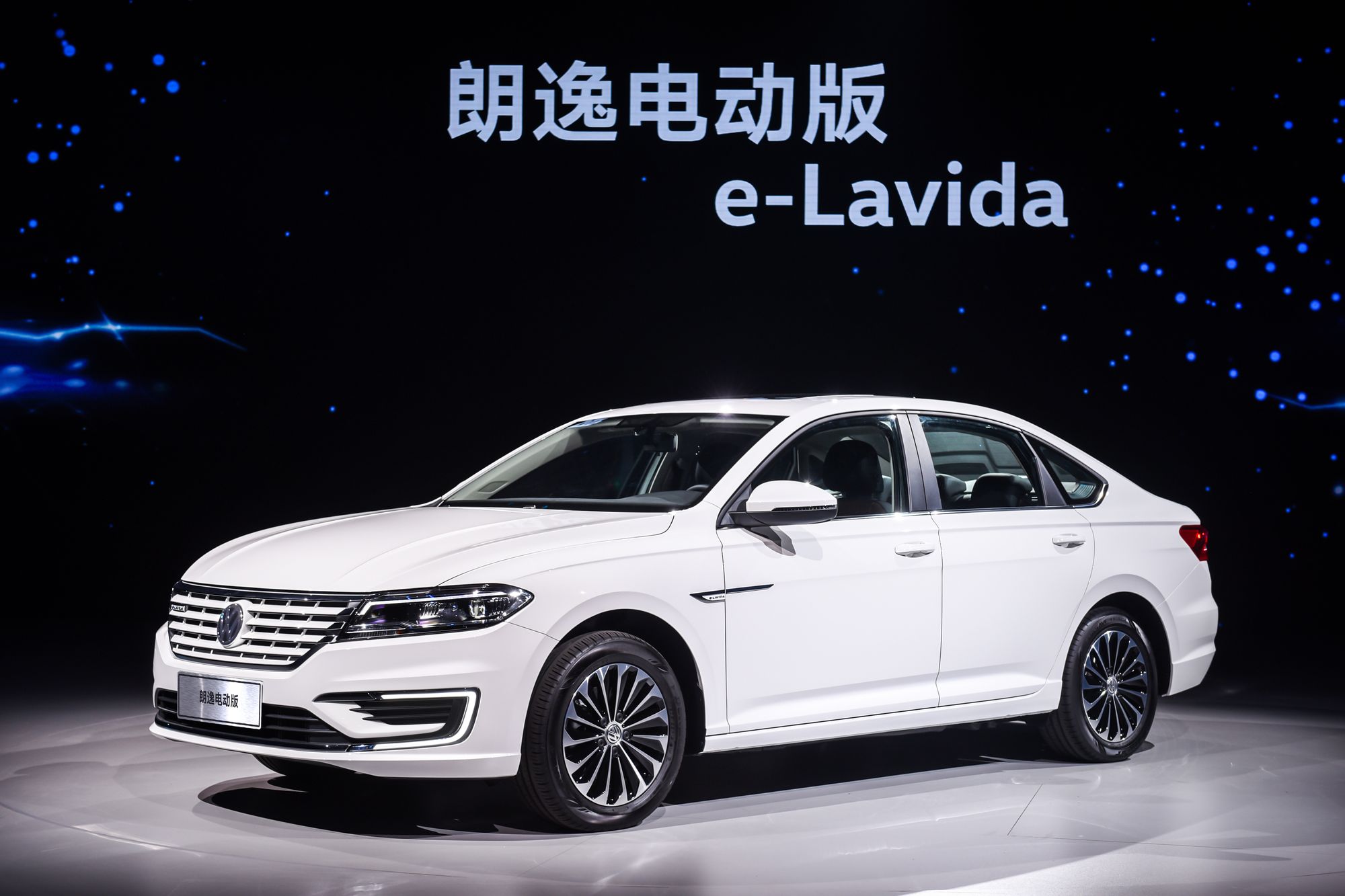 上海大眾汽車?yán)室?，品質(zhì)與價值的完美融合——深度解析其市場價格及購車建議
