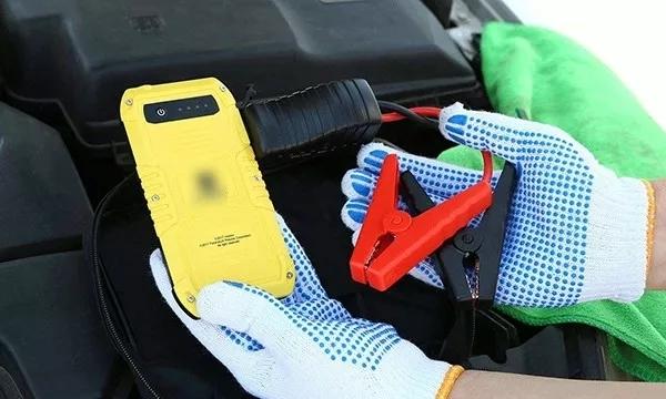 汽車虧電打不開火，應(yīng)急解決方案與預(yù)防措施