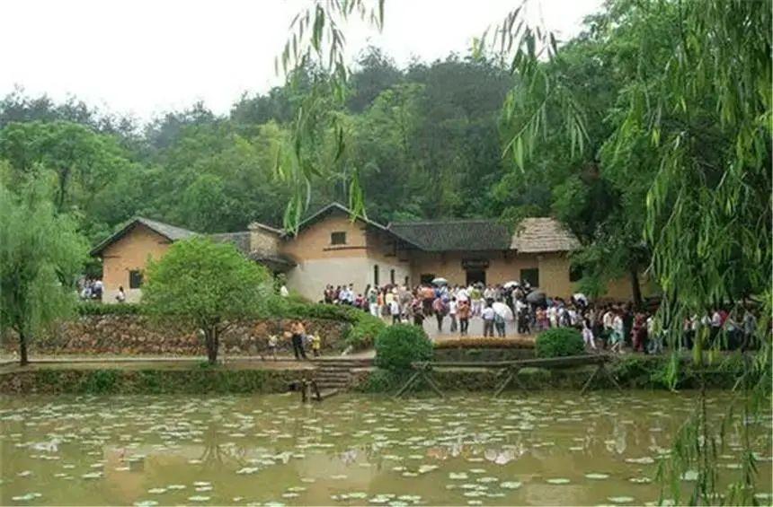 免費(fèi)資料大全，香港曾道資源的深度探索與利用2021曾道正版香港資料大全下載
