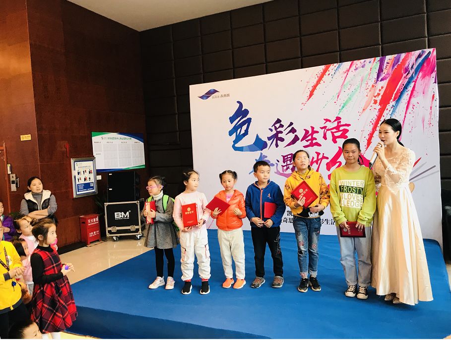 彩侶克蘭，打造多彩生活的新篇章我要看克蘭